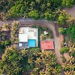 Stayvista Ashore 6Bhk Infinity Pool Ocean View- Morjim
